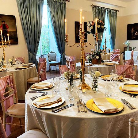 מלון קירקאלדי Oswald House מראה חיצוני תמונה