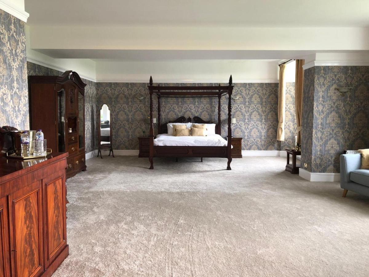 מלון קירקאלדי Oswald House מראה חיצוני תמונה