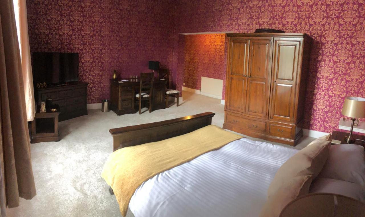 מלון קירקאלדי Oswald House מראה חיצוני תמונה